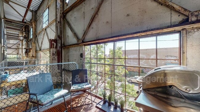 Building Photo - 3377 Blake St