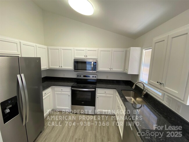 Building Photo - 41 Ridge Ct SE