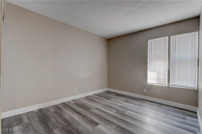 Building Photo - 6417 Addely Dr