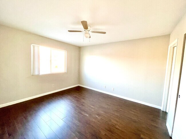 Building Photo - 2149 Exeter Dr