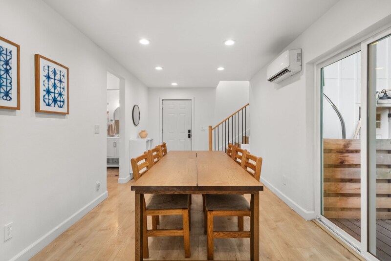 Building Photo - 7105 20th Ave SE