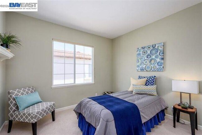Building Photo - 4540 Sweetgale Dr