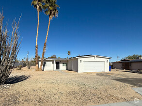 Building Photo - 73146 El Paseo Dr