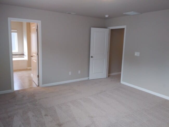 Building Photo - 8817 Jayden Ln NE