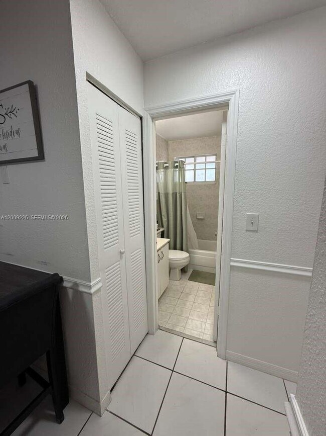 Building Photo - 3514 W 76th St