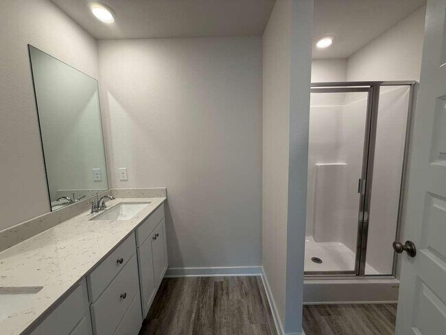 Building Photo - 47 S Main Deck Dr