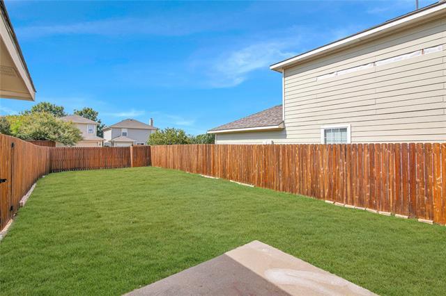 Building Photo - 7009 Wind Row Dr