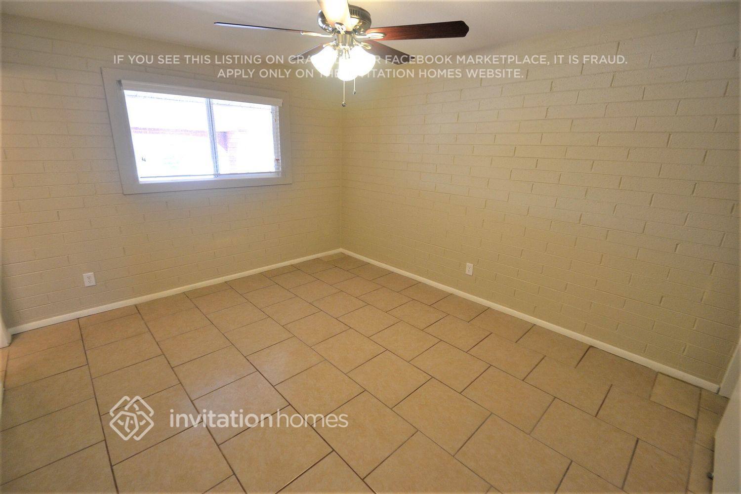 Building Photo - 4832 W Catalina Dr