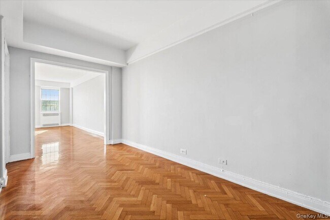Building Photo - 45 Popham Rd