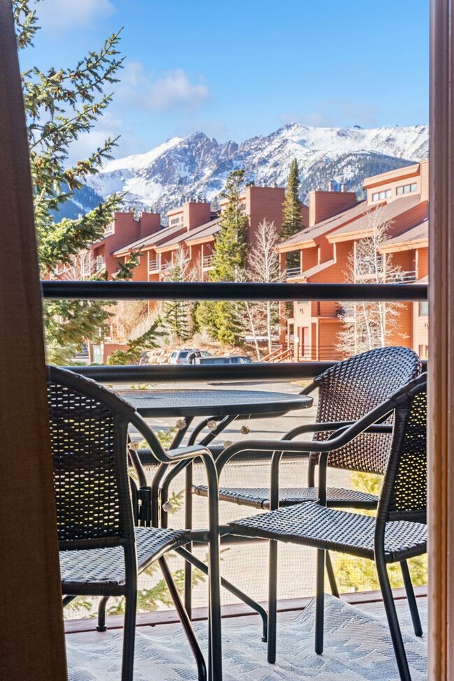 Building Photo - Beautiful Views in Silverthorne