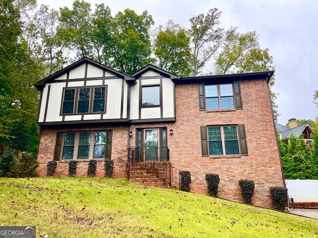 Primary Photo - 4059 Charleston Ct SE