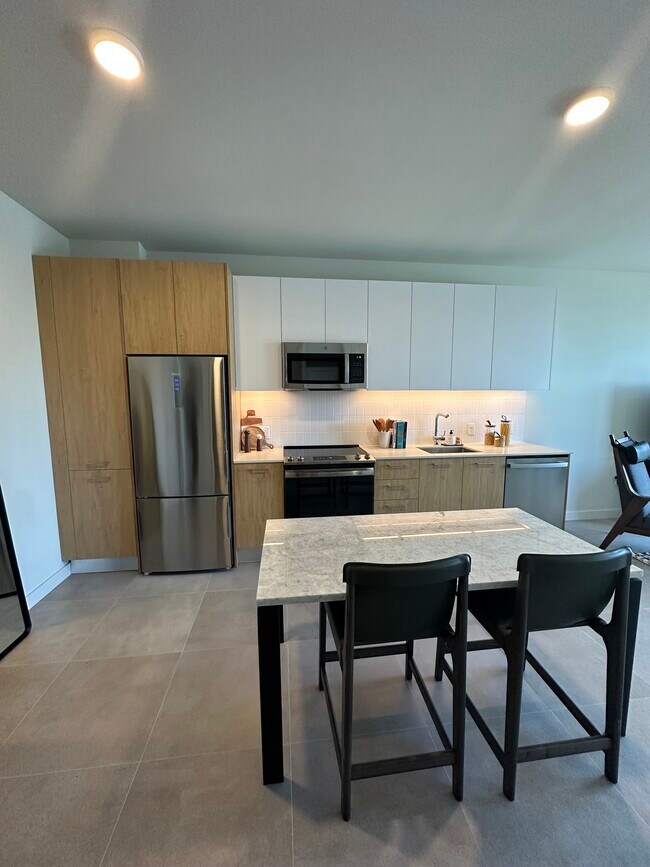 Building Photo - 3242 NW 3rd Ave