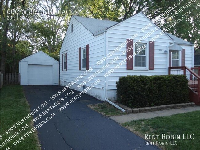 Building Photo - 606 W 86th Terrace
