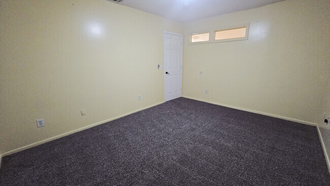 Building Photo - 1715 Bentley Blvd