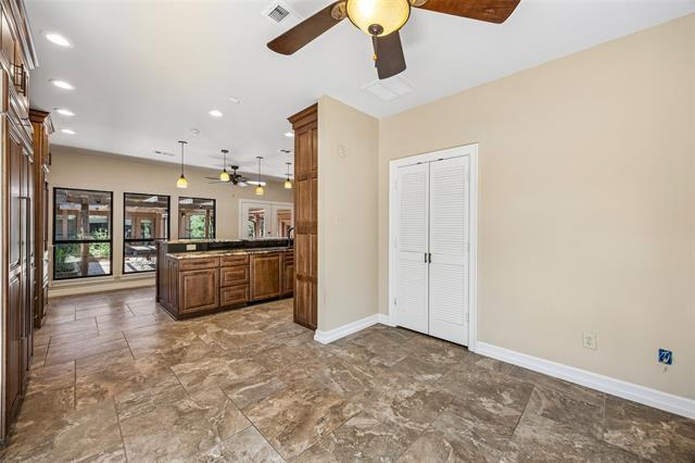 Building Photo - 2920 Burney Ln
