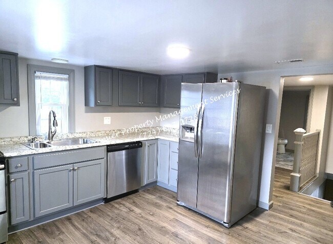 Building Photo - 1119 Riverside Dr