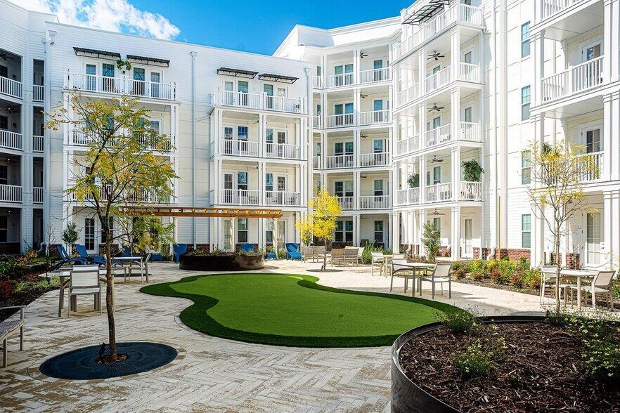 High Street View Luxury Apartments 150 Kings Manor Dr Williamsburg VA