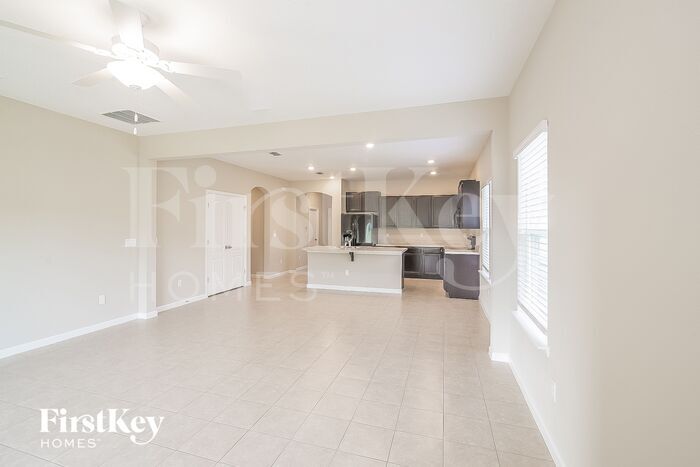 Building Photo - 5659 Kellar Cir