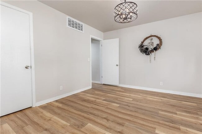 Building Photo - Brand new remodel in North OKC + 4 bedrooms
