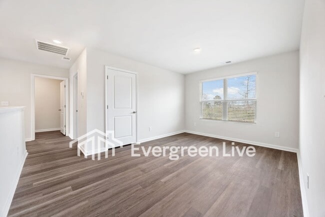 Building Photo - Coming Soon!