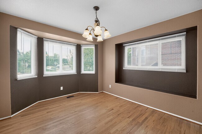 Building Photo - 20600 E Dartmouth Dr