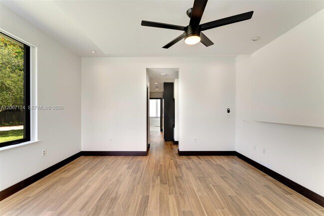 Building Photo - 15315 SW 84th Ave