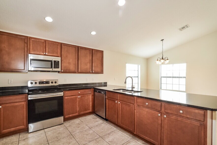Building Photo - 1000 Mardi Gras Dr