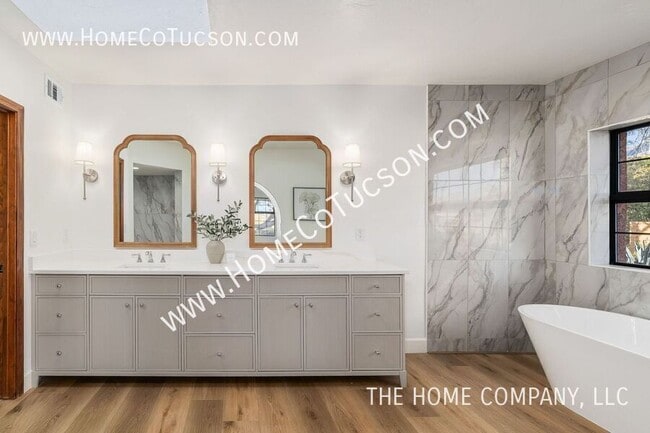 Building Photo - 5788 E Paseo Cimarron