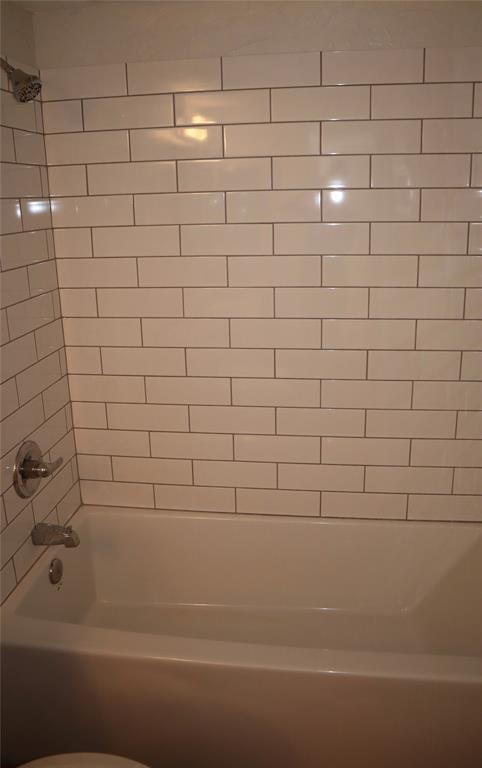 Building Photo - 6 Regency Ln