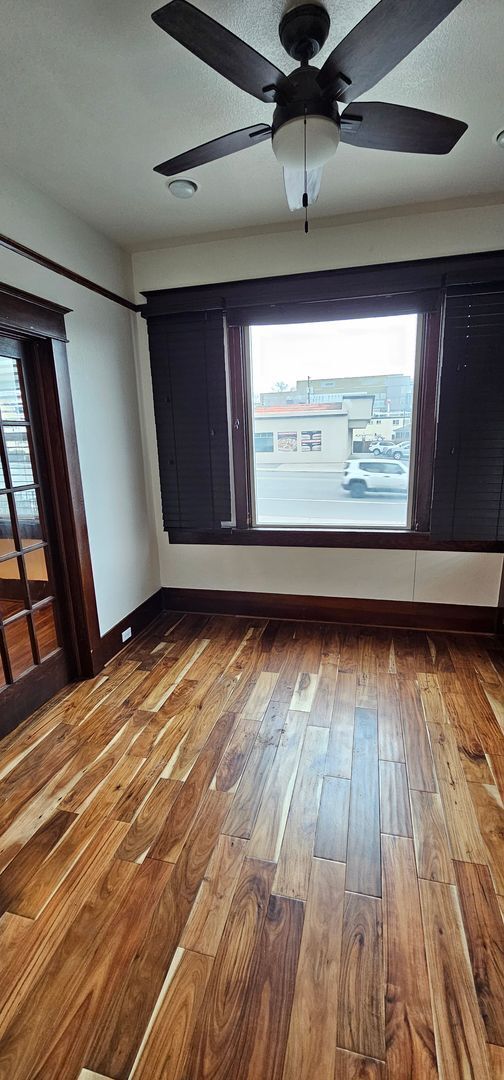 Building Photo - 2 bed 1 bath plus office/Den room, Downtown Reno, UNR. Duplex FOR RENT!