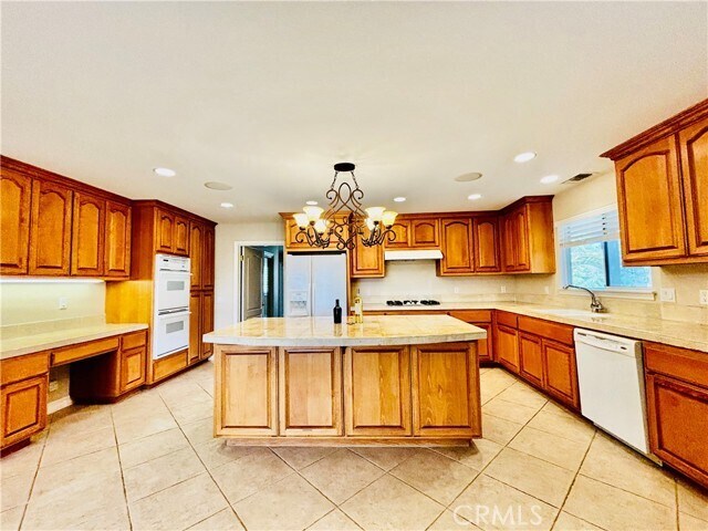 Building Photo - 16875 Orangecrest Ct