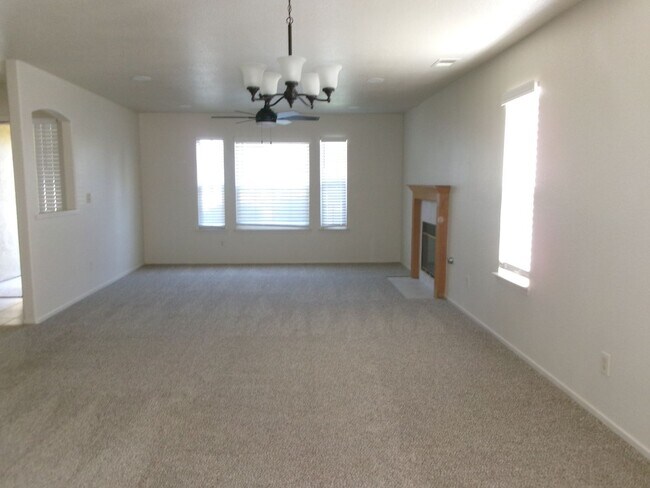 Building Photo - 218 Idlewild Dr