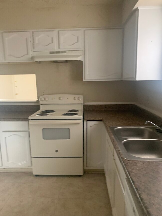 Building Photo - 16347 Sky Blue Ln