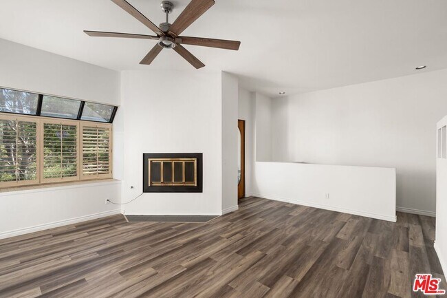 Building Photo - 3023 Berkeley Ave