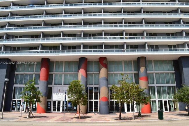 Building Photo - 50 Biscayne Blvd