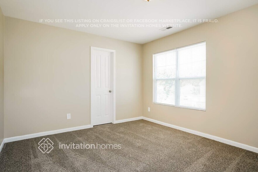 Building Photo - 2406 Ferdinand Dr
