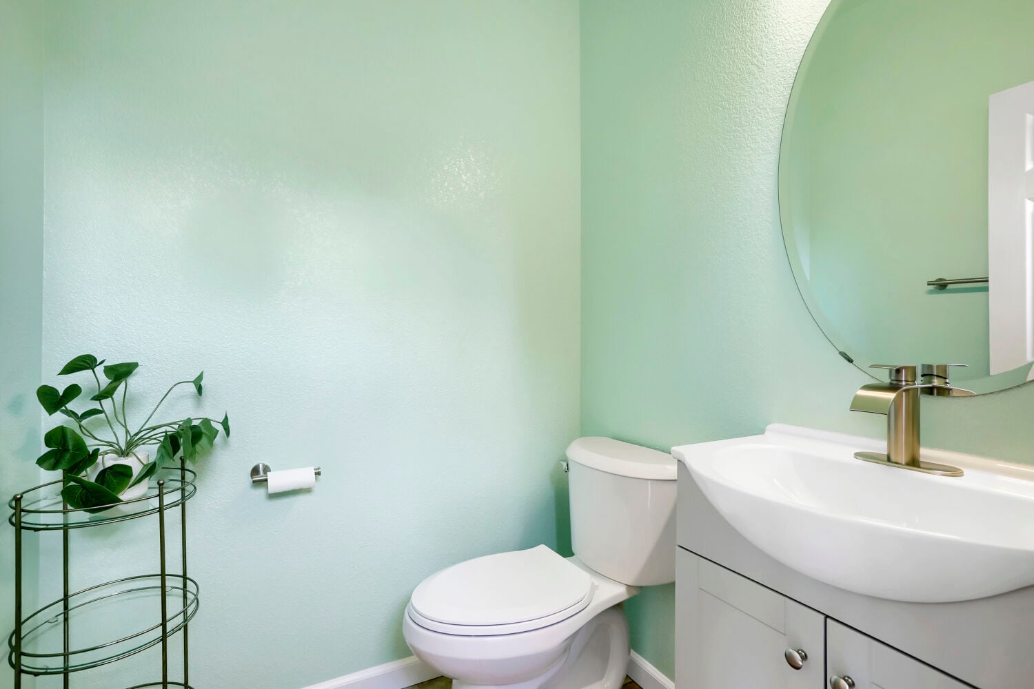 Main Floor Bathroom - 2261 Watersong Cir