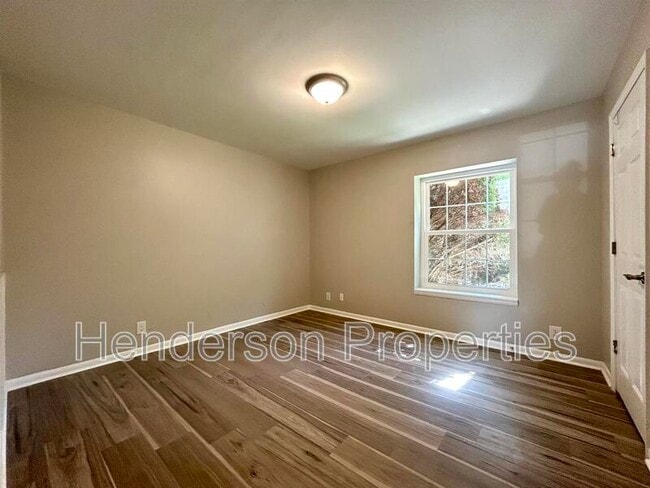 Building Photo - 2614-D Park Rd