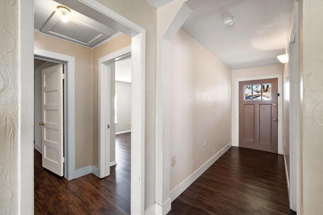 Building Photo - 604 Dunn St