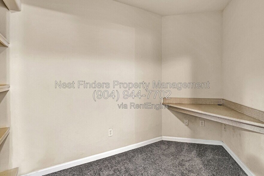 Building Photo - 8290 Gate Pkwy W
