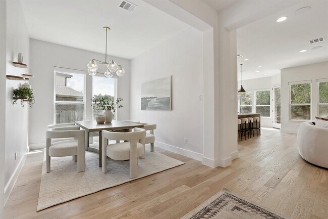 Building Photo - 4025 Lazy River Bend