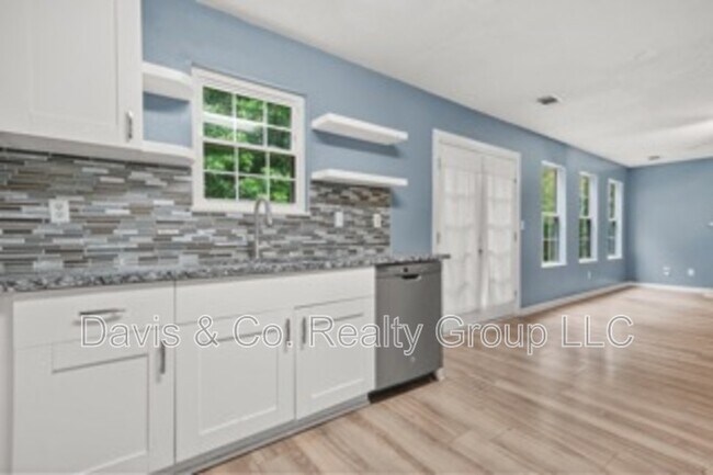 Building Photo - 4753 Klondike Cove