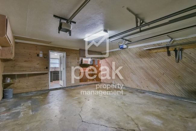 Building Photo - $1799! 3Bed home! Lock in your rate with a...