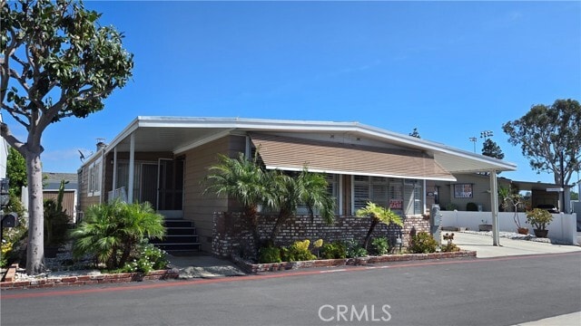 Building Photo - 16462 Poipu Ln