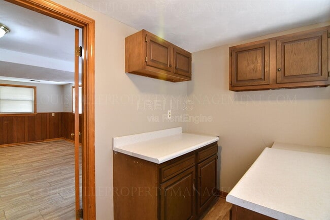 Building Photo - 5122 Braidwood Dr