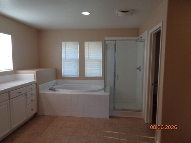 Building Photo - 6721 Princessa Dr