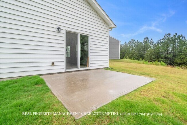 Building Photo - Stunning 4-BR Home on Wooded Cul-De-Sac Lot in Brightwater – Minutes from Rivergate!