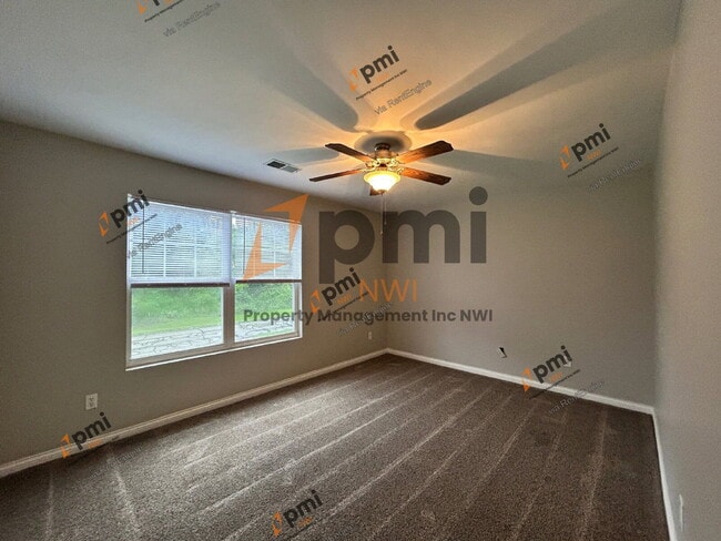 Building Photo - 4000 Silhavy Rd