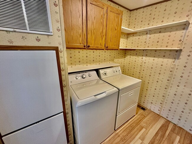 Building Photo - Suncrest Rental
