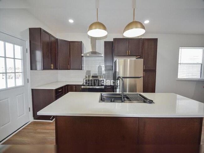 Building Photo - 2623 Guilford Ave